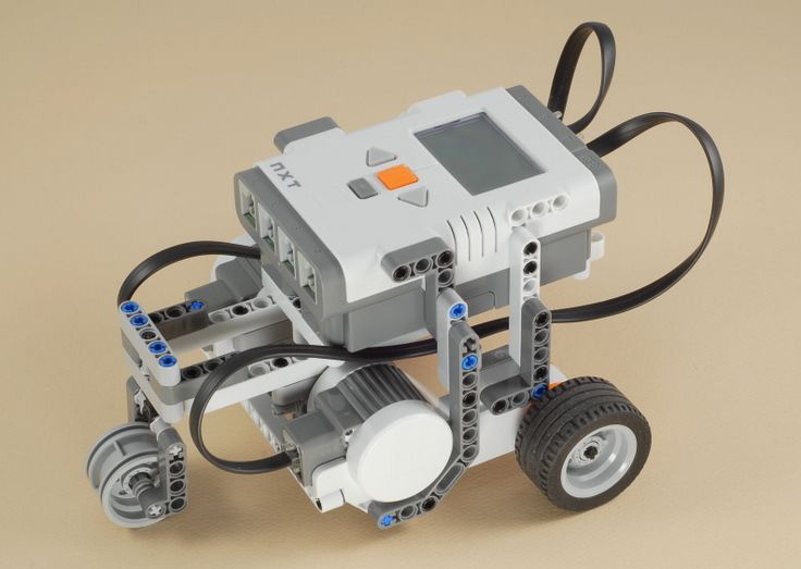 Robot warehouse system